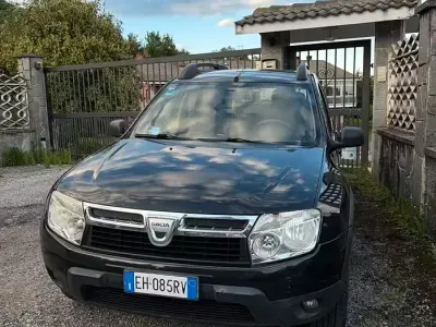 Usata Dacia Duster 105 CV (77 kW) 2011 Nero SUV