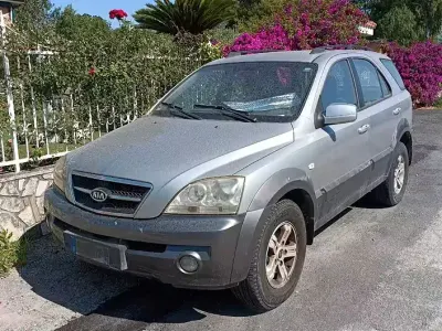 Usata Kia Sorento 140 CV (102 kW) 2002 Grigio SUV