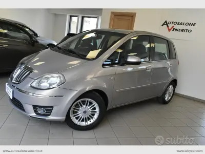 Usata Lancia Musa S 95 CV (69 kW) 2010 Bronzo Monovolume