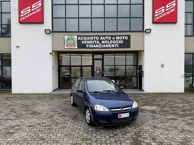 Usata Opel Corsa 69 CV (50 kW) 2005 Blu Utilitaria