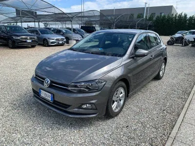Usata VW Polo Highline 90 CV (66 kW) 2019 Grigio Utilitaria