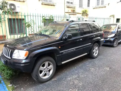 Usata Jeep Grand Cherokee Overland 163 CV (119 kW) 2004 Nero SUV