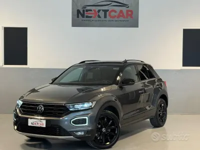 Usata VW T-Roc Advance 150 CV (110 kW) 2021 Grigio SUV