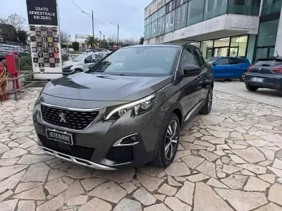 Usata Peugeot 3008 GT-line 120 CV (88 kW) 2017 Grigio SUV
