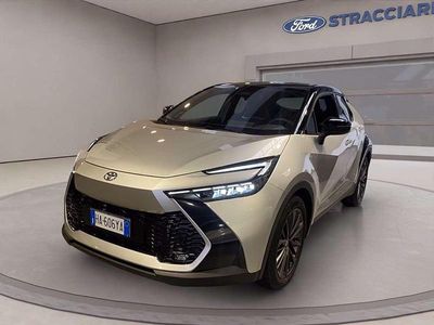 Usata Toyota C-HR Lounge 223 CV (164 kW) 2025 Grigio metallizzato SUV