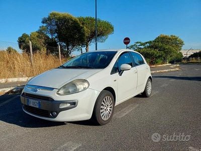 Usata Fiat Punto 77 CV (56 kW) 2011 Bianco Utilitaria