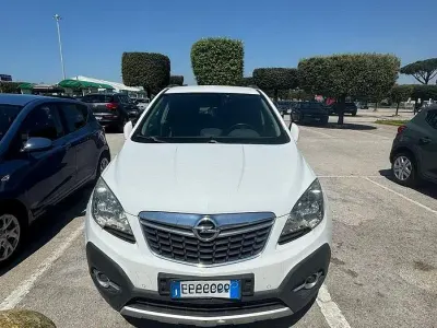 Usata Opel Mokka 131 CV (96 kW) 2013 Bianco SUV