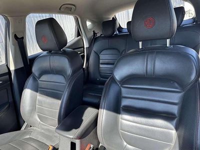 Usata MG ZS Luxury 111 CV (81 kW) 2023 Nero SUV