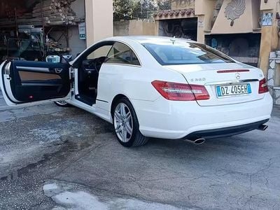 Usata Mercedes E350 AMG 2009 Bianco Coupé
