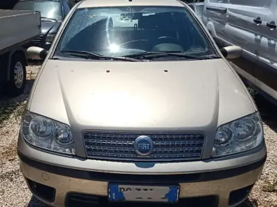 Usata Fiat Punto Classica 60 CV (44 kW) 2008 Beige Utilitaria