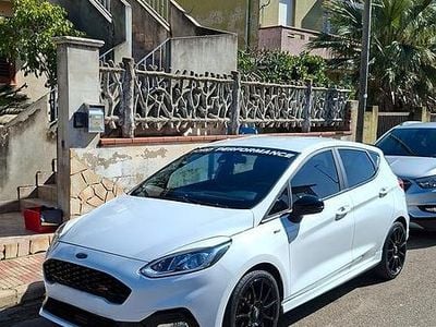 Gebraucht Ford Fiesta ST-Line 101 PS (74 kW) 2018 Weiß Kleinwagen
