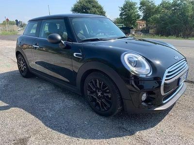 Begagnad Mini One D 116 HK (85 kW) 2017 Svart Halvkombi