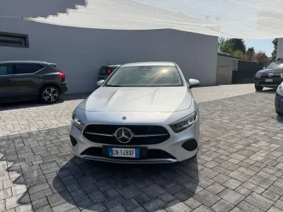 Usata Mercedes A250 Advanced 163 CV (119 kW) 2023 Argento Berlina