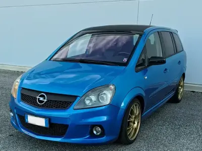 Usata Opel Zafira OPC 240 CV (176 kW) 2006 Blu Monovolume