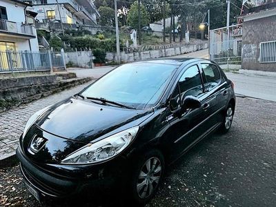 Usata Peugeot 207 75 CV (55 kW) 2008 Nero Berlina