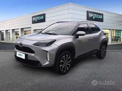 Usata Toyota Yaris Cross Trend 92 CV (67 kW) 2023 Grigio SUV
