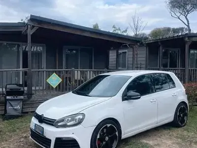Usata VW Golf VI 140 CV (102 kW) 2009 Bianco Utilitaria