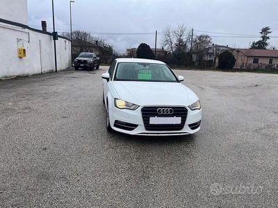 Usata Audi A3 Business 110 CV (80 kW) 2016 Bianco Berlina