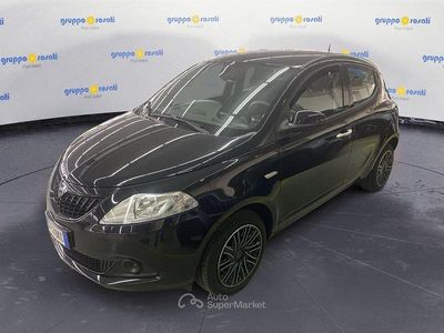 Usata Lancia Ypsilon Gold 69 CV (50 kW) 2024 Nero Utilitaria