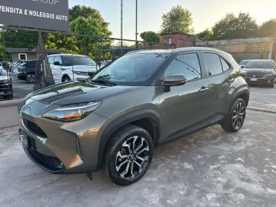 Usata Toyota Yaris Cross Trend 92 CV (67 kW) 2022 Grigio SUV