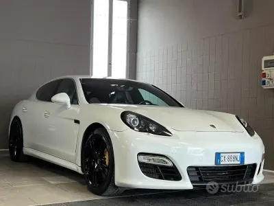 Usata Porsche Panamera Turbo S 550 CV (404 kW) 2011 Bianco Utilitaria