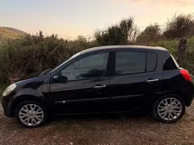 Brugt Renault Clio II LE 85 HK (62 kW) 2007 Sort Hatchback