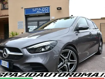 Gebraucht Mercedes B180 Premium 116 PS (85 kW) 2022 Grau Van / Kleinbus