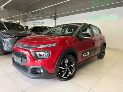 Begagnad Citroën C3 Shine 102 HK (75 kW) 2022 Röd Halvkombi