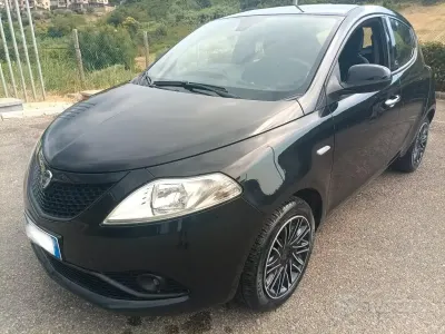 Usata Lancia Ypsilon