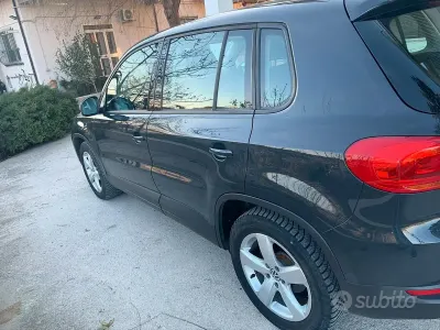 Usata VW Tiguan 110 CV (80 kW) 2014 Grigio SUV