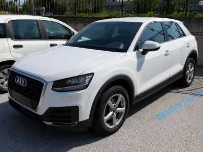 Usata Audi Q2 Business 116 CV (85 kW) 2019 Bianco SUV