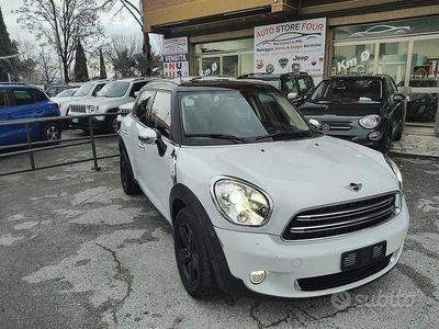 Usado Mini Countryman 111 CV (81 kW) 2016 Blanco SUV