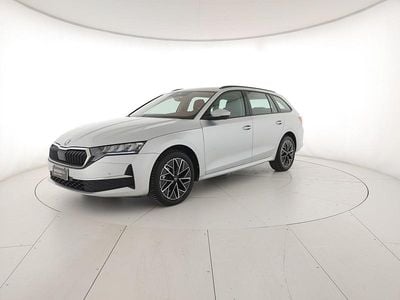 Usata Skoda Octavia Executive 150 CV (110 kW) 2025 Argento brillante metallizzato Station wagon