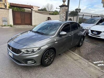Usata Fiat Tipo Lounge 120 CV (88 kW) 2016 Argento Berlina