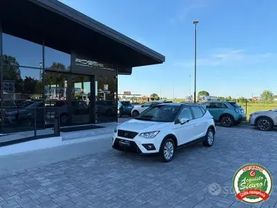 Usado Seat Arona Style 90 CV (66 kW) 2021 Blanco SUV