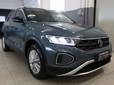 Usata VW T-Roc Style 150 CV (110 kW) 2023 Grigio SUV