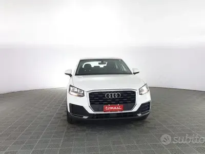 Usata Audi Q2 Business 116 CV (85 kW) 2020 Bianco SUV