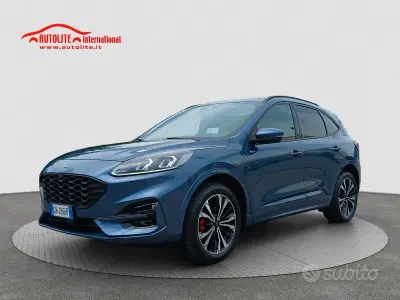 Usata Ford Kuga ST-Line 152 CV (111 kW) 2023 Blu SUV