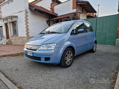 Usata Fiat Idea Dynamic 77 CV (56 kW) 2006 Blu Monovolume