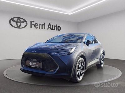 Usata Toyota C-HR Trend 197 CV (144 kW) 2024 Dark grey SUV