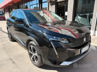 Usata Peugeot 3008 Allure 131 CV (96 kW) 2022 Nero SUV