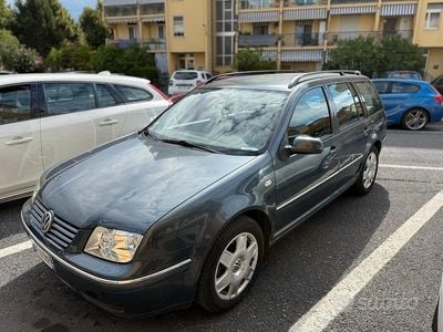 Usata VW Bora Highline 105 CV (77 kW) 2001 Berlina