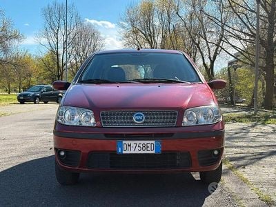 Usata Fiat Punto Dynamic 60 CV (44 kW) 2007 Rosso Utilitaria