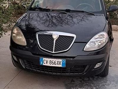 Usata Lancia Ypsilon 69 CV (50 kW) 2005 Nero Utilitaria