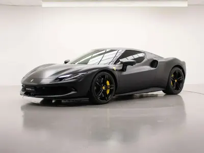 Usata Ferrari 296 663 CV (487 kW) 2023 Nero Coupé
