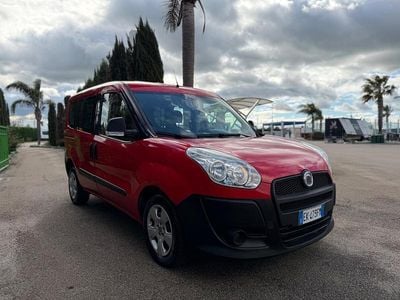 Usata Fiat Doblò Emotion 90 CV (66 kW) 2011 Rosso Monovolume