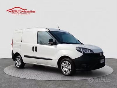 Usata Fiat Doblò S 105 CV (77 kW) 2021 Bianco Monovolume