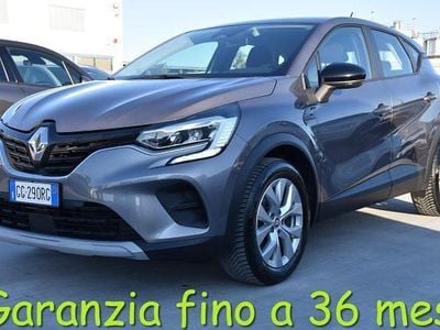 Usata Renault Captur Business 91 CV (66 kW) 2021 Grigio SUV