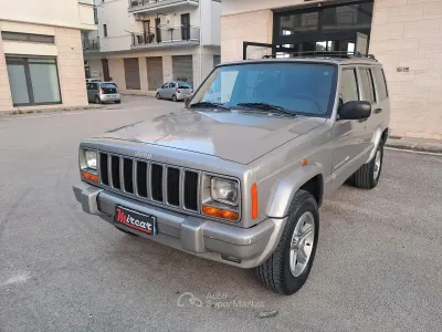Second-hand Jeep Cherokee