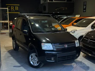 Usata Fiat Panda 4x4 75 CV (55 kW) 2009 Nero Utilitaria